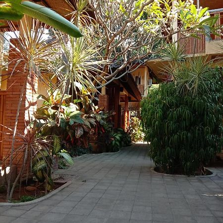 Hotel Petit Boo Amed Esterno foto